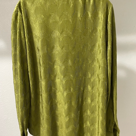 DAZY Drop Shoulder Pocket Patched Button Front Shirt - Picture 6 of 7